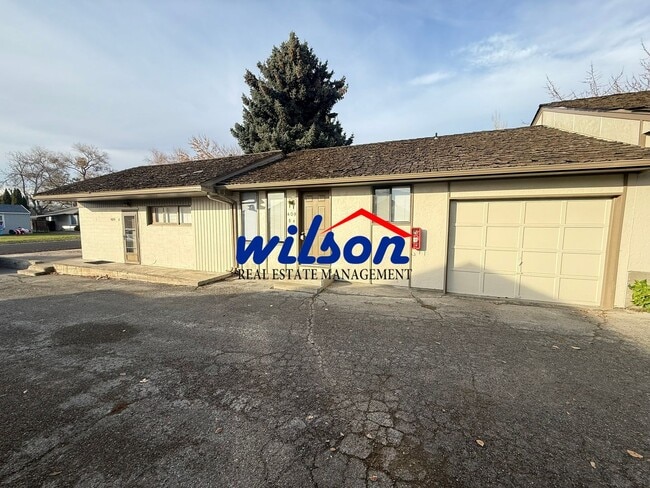 Building Photo - 409 S 49th Ave Unit B