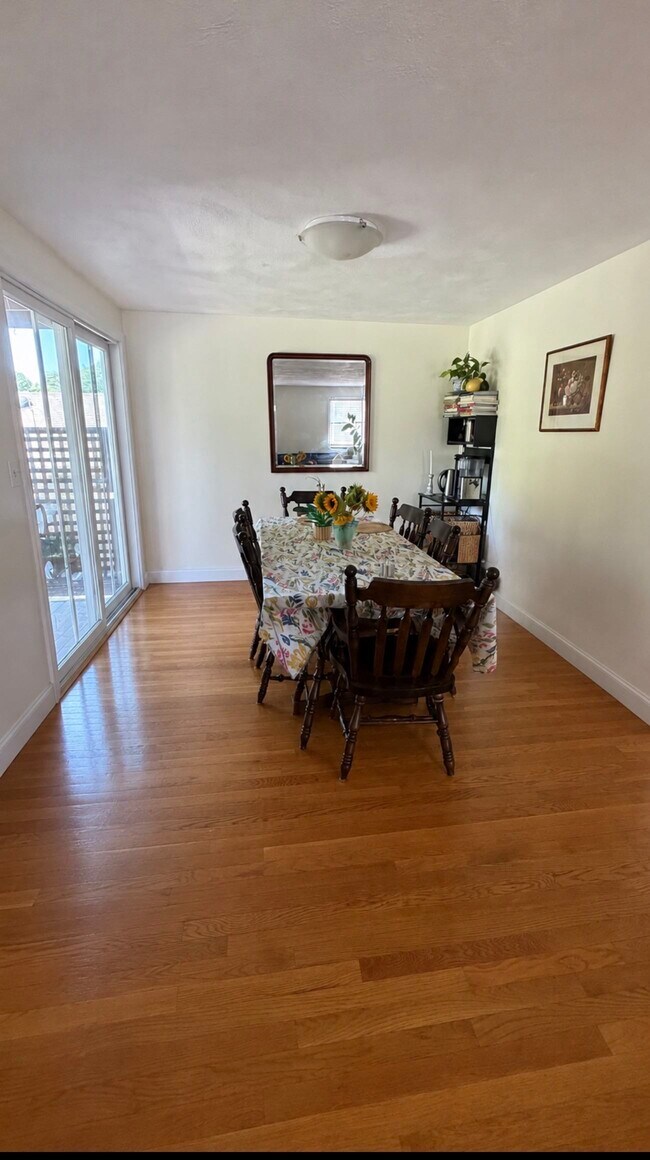 Photo - 106 Green St