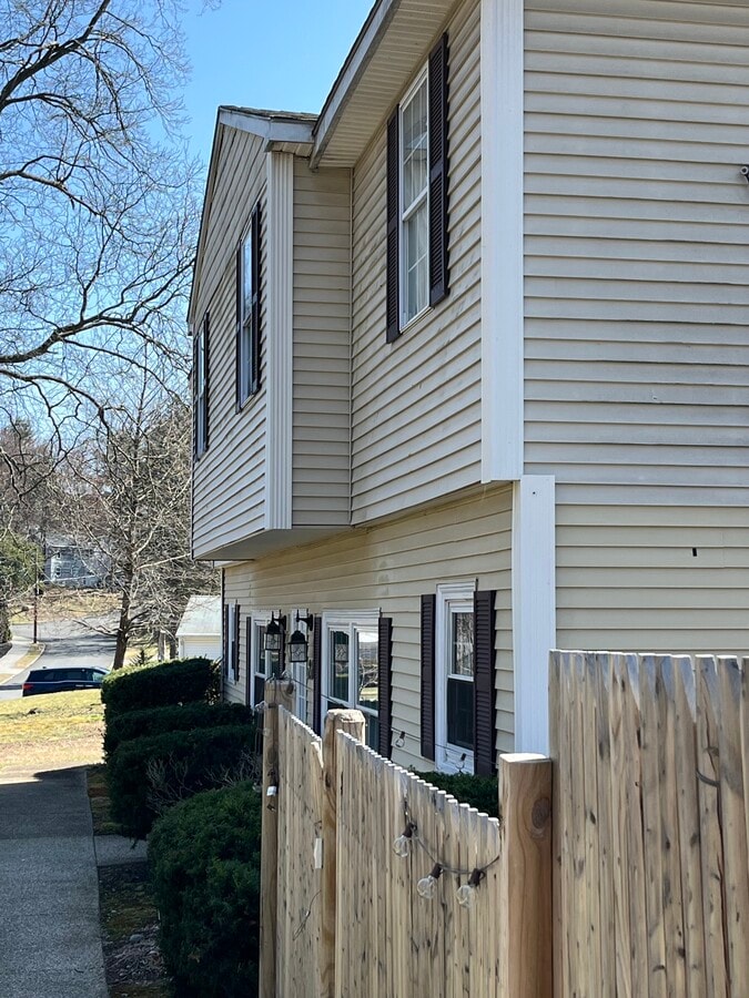 Photo - 28 Crestview Dr