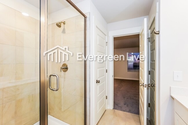 Photo - 868 Bur Oak Ct