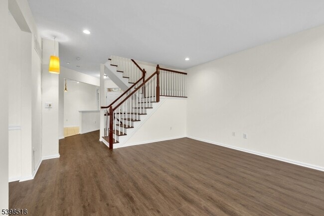 Building Photo - 28 Henning Terrace