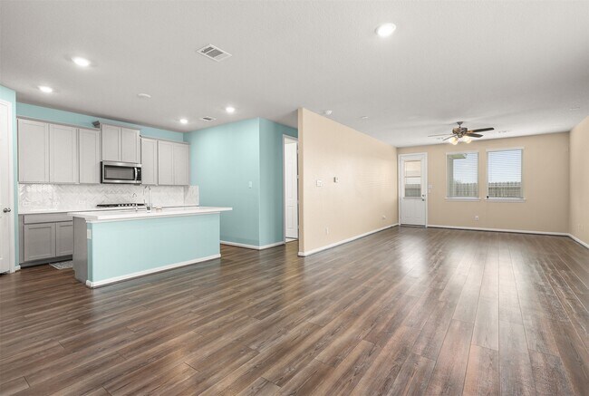 Photo - 2108 Sweet Bay Dr