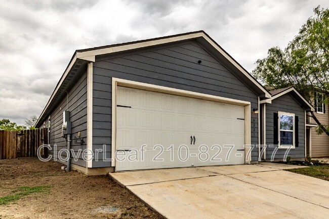 Photo - 6223 Lakefront