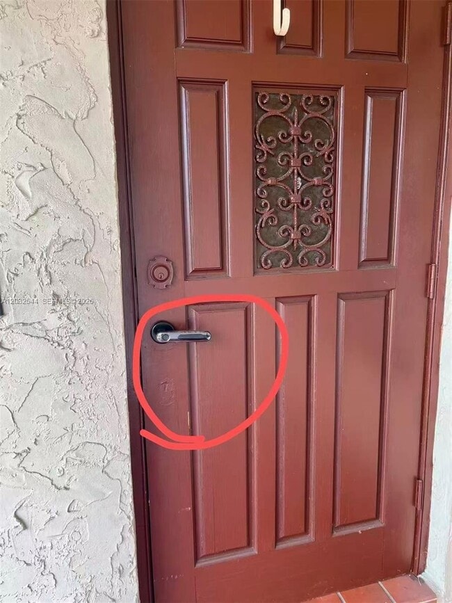 Photo - 7813 NW 70th Ct Unidad 1-2