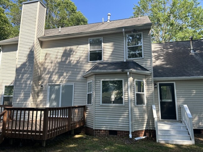 Photo - 800 Stardale Cir