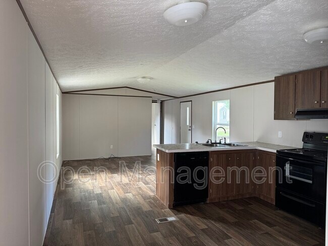 Photo - 396 Manatee Cove Dr