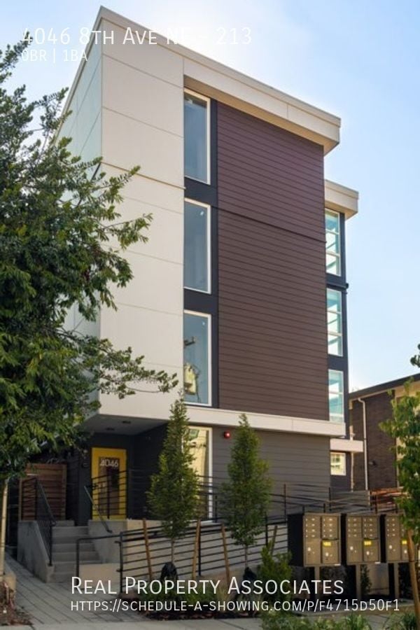 Photo - 4046 8th Ave NE Unidad 213