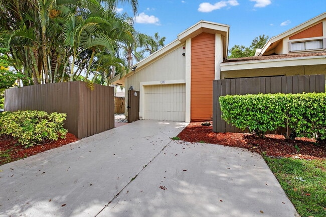 Photo - 7576 Sierra Terrace E