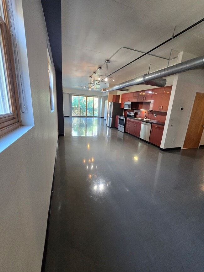 Photo - Luxurious 2BR , 2BA 2nd floor loft in East Downtown Area- aprox 1650 sq ft Unit 204