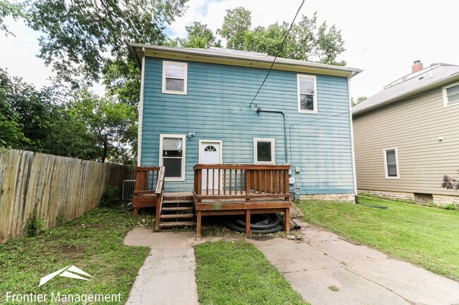Photo - Awesome 5 bedroom 2 bathroom house in a pr...