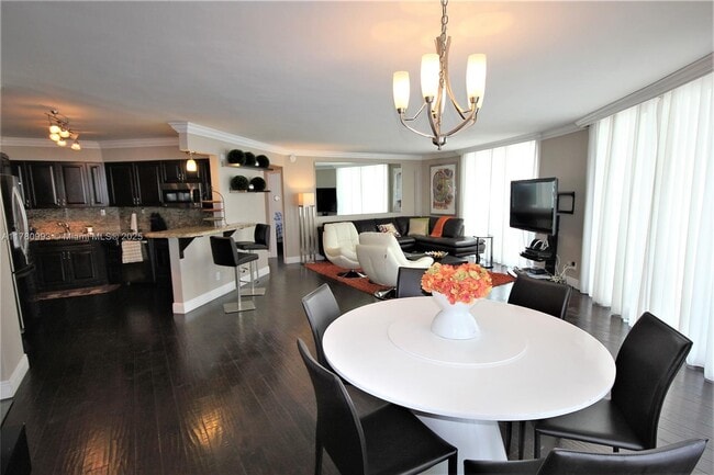 Photo - 5151 Collins Ave Unit 924