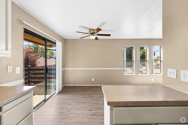 3BD, - 2BA - 1152SF Kitchen