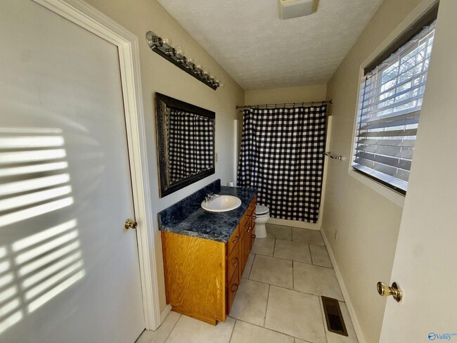 Photo - 412 Pearl St SW