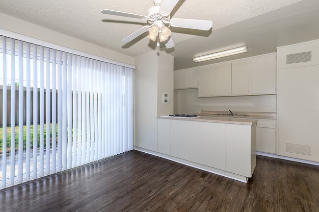 Photo - Sea Breeze Rental Townhomes