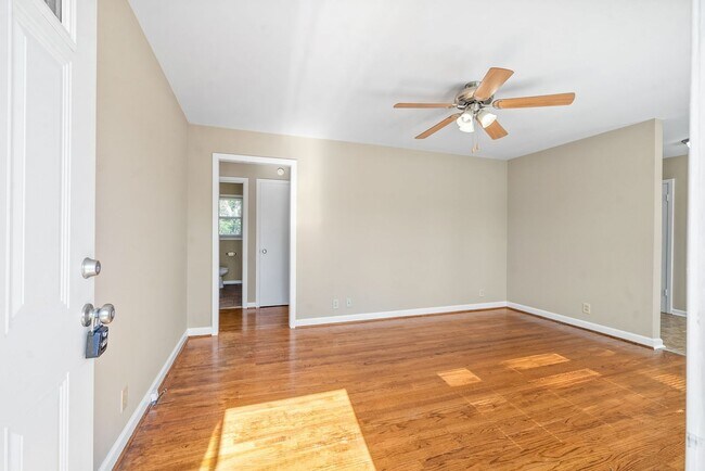 Photo - 3 Bedroom Home For Rent in Sango Area!