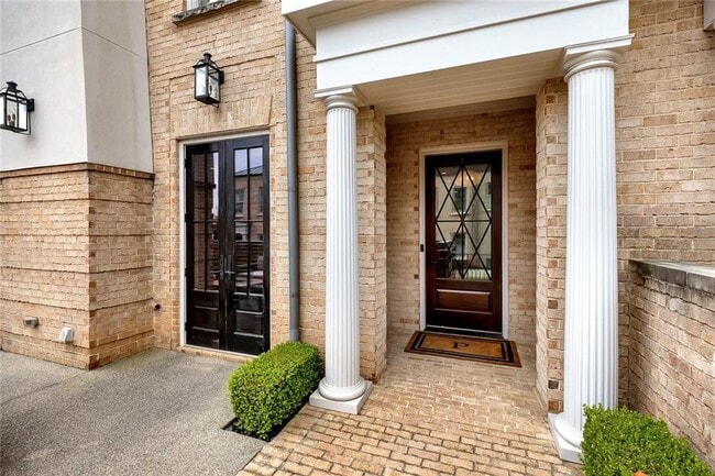 Photo - 108 Grand Cres