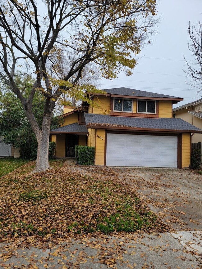 Adorable 3 bedroom 2.5 bath home - Adorable 3 bedroom 2.5 bath home