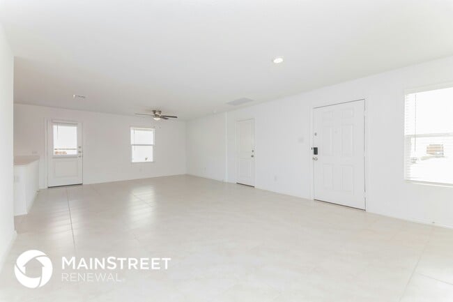 Photo - 5816 Rockrose Ln House