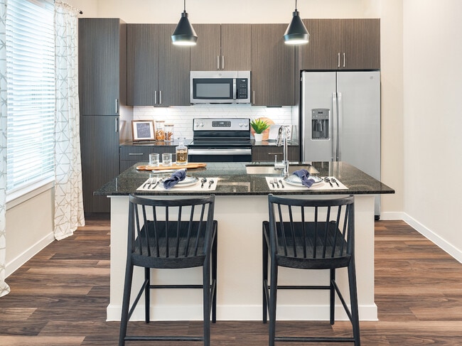 Photo - The Flats at River North