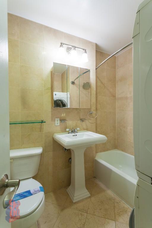 Photo - 120 Christopher St Unit 3