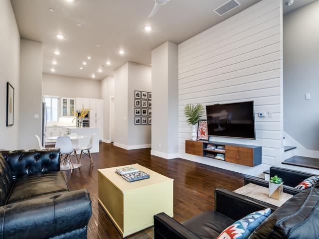 Photo - 3816 Roseland Ave Unidad B200