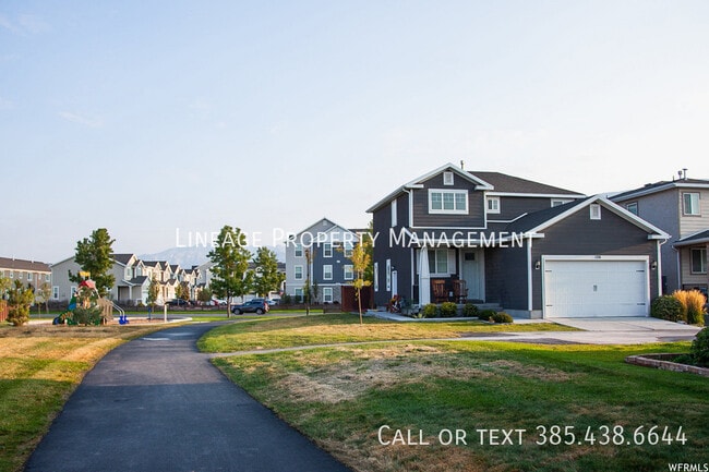 Building Photo - 126 W 570 N Unit B