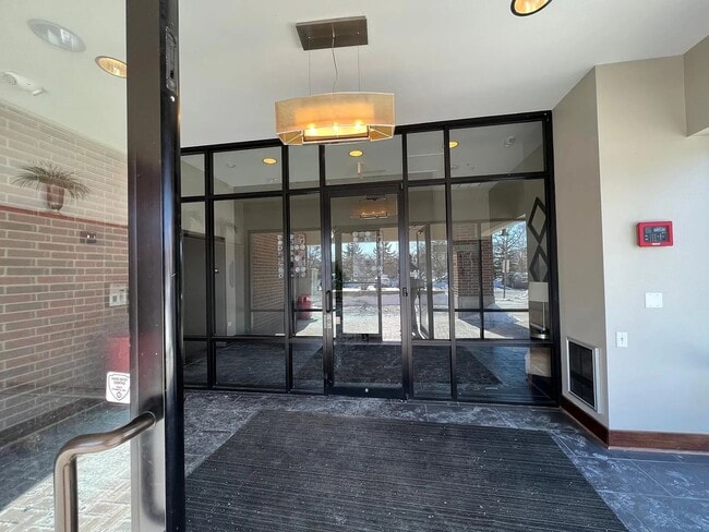 Photo - 241 S Main St