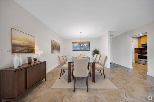 Building Photo - 7480 Miami Lakes Dr Unit G105 Rental