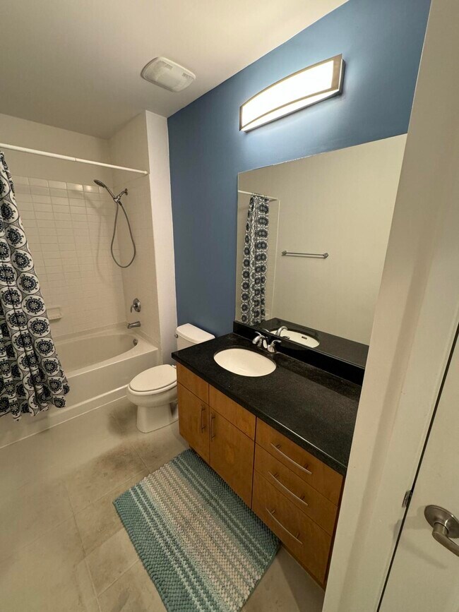 Photo - 300 S Australian Ave Unidad 801