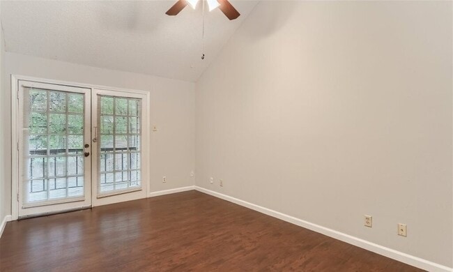 Photo - 16301 Ledgemont Ln Unit 269