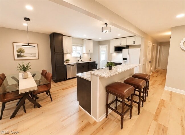 Photo - 2065 Hackberry St