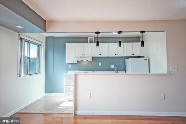 Photo - 2500 N Van Dorn St Unit 912