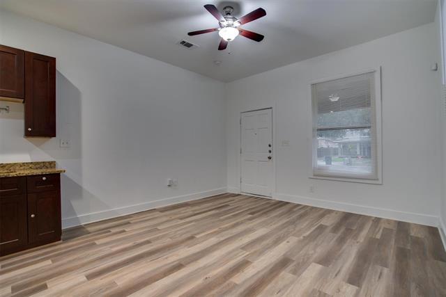 Photo - 5513 Victor St