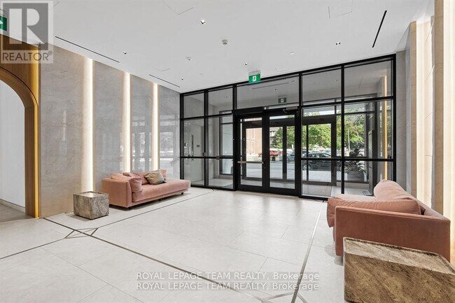 Photo - 560 Rideau St Unit 521