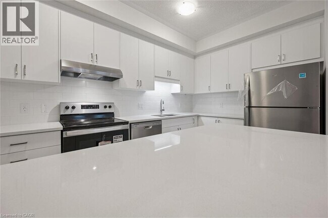 Photo - 21 REVERIE Wy