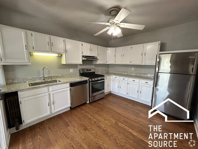Building Photo - 4519 N Wolcott Ave Unit 2 Rental