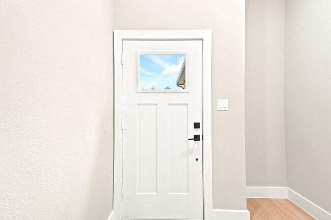 Photo - 2610 Liguria Ln