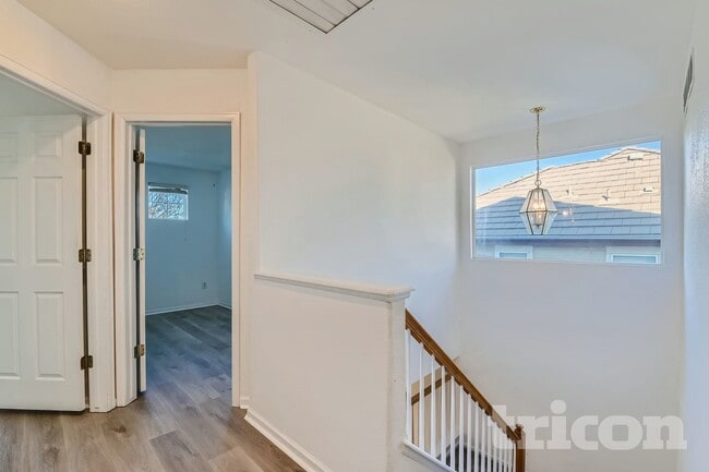 Photo - 13742 Cook St