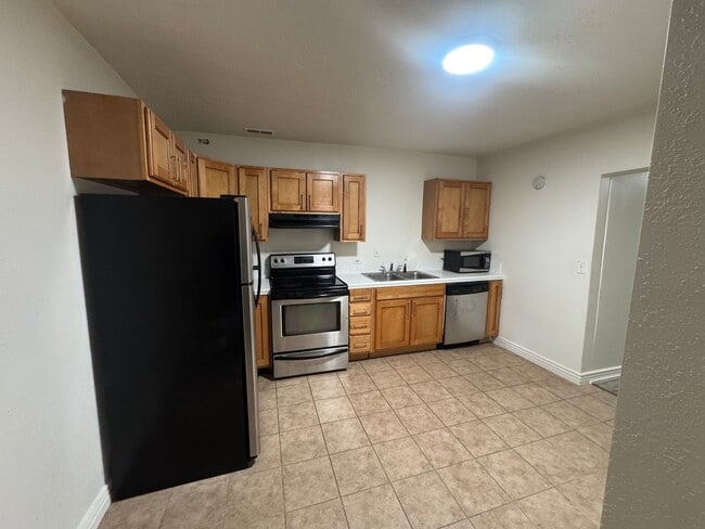 Photo - 128 Vidas Ave