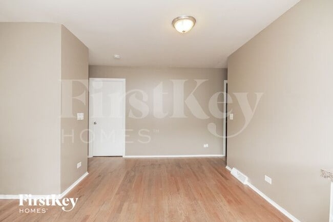 Photo - 456 E Lorraine Ave