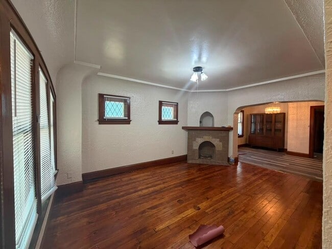 Photo - 3215 N 53rd St