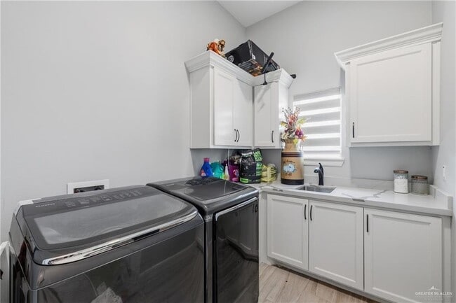 Photo - 27 Ensenada Ave