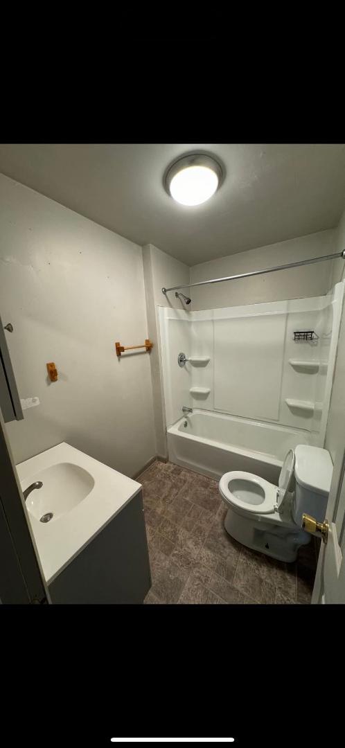 Photo - 702 E 2nd St