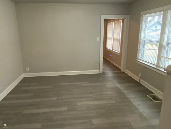 Photo - 1335 N Ewing St