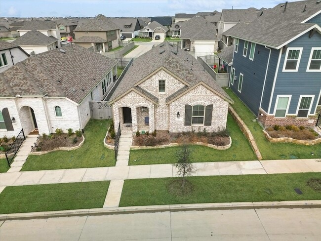 Building Photo - 2340 Gray Dr