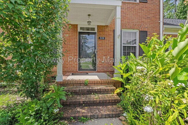 Photo - 344 Folkstone Cir