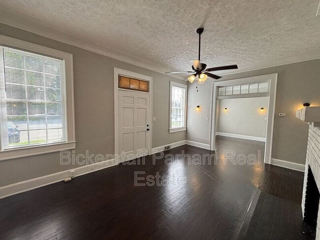 Photo - 1261 Cedar Ave
