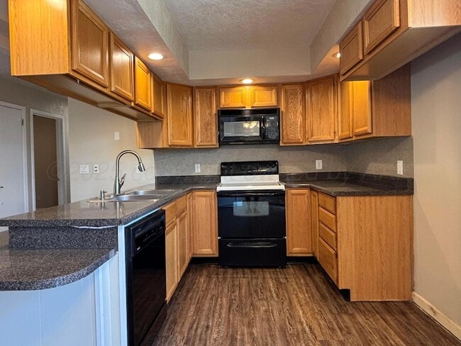 Photo - 5102 Benton Dr
