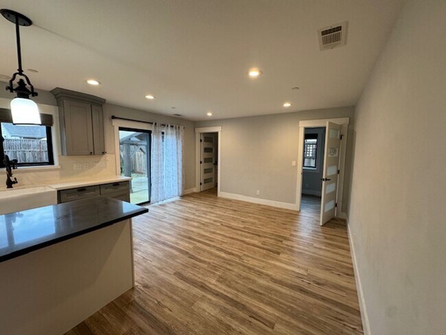 Photo - 1323 Dogwood Dr Unit 1321