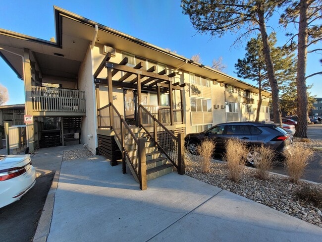 Building Photo - The Ashcroft-B: 1-Bed/ 1-Bath Upgraded Apartment Unit OTG 809-104
